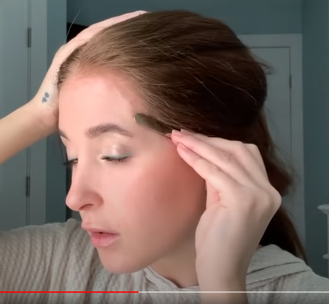 how to put on a wig