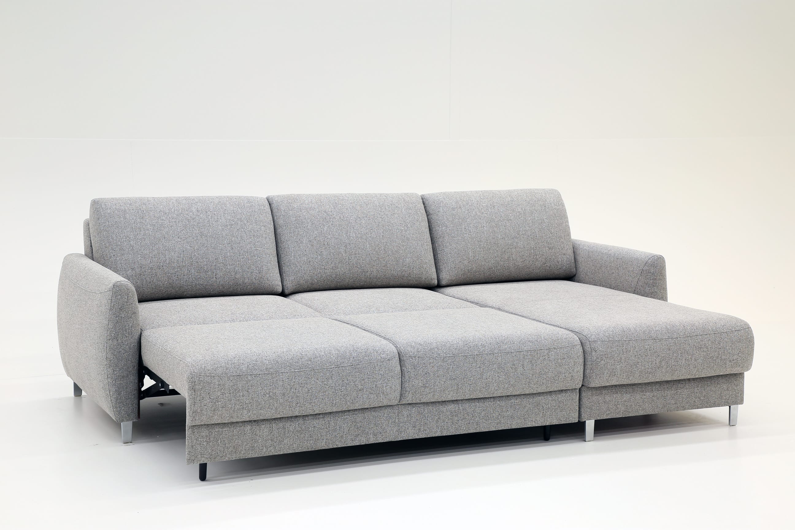 Delta Sectional Sleeper | Luonto