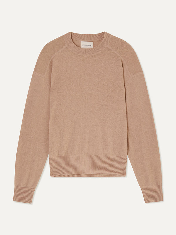 
Loulou Studio的Anaa羊绒毛衣采用圆领和落肩设计，带来慵懒的超大感。 
 

正码尺寸，取正常尺寸。
圆领
宽松版型
喇叭袖
轻质针织面料
手洗

  
构成100%羊绒