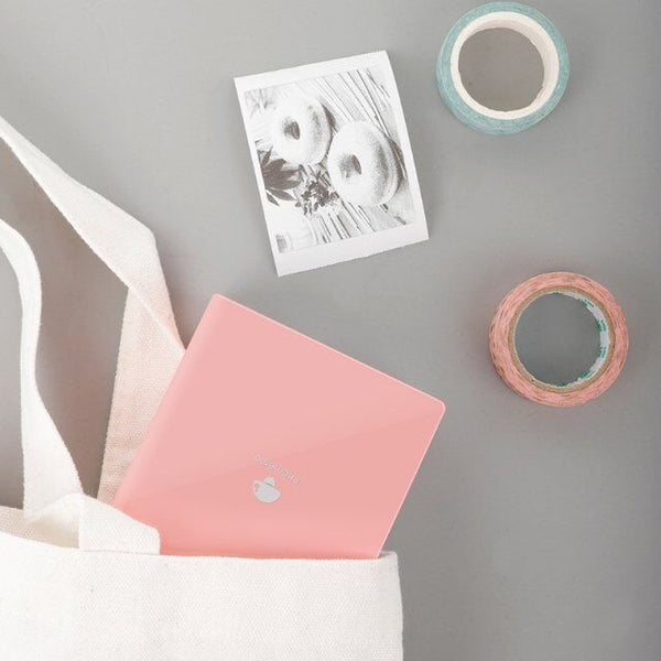 The thermal pocket printer M02 Pro is easy to carry