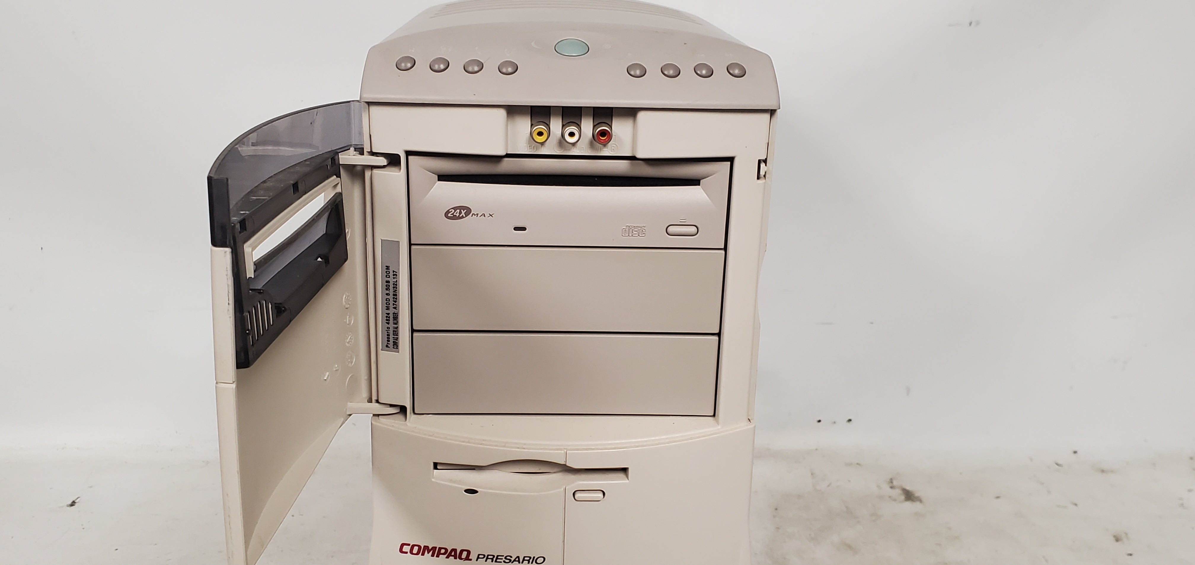 Vintage Gaming Compaq Presario 4824 Desktop Intel Pentium II 233MHz 256MB No HDD