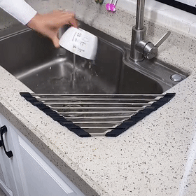 Dreieckige Abtropfregal über Spüle – blossoc