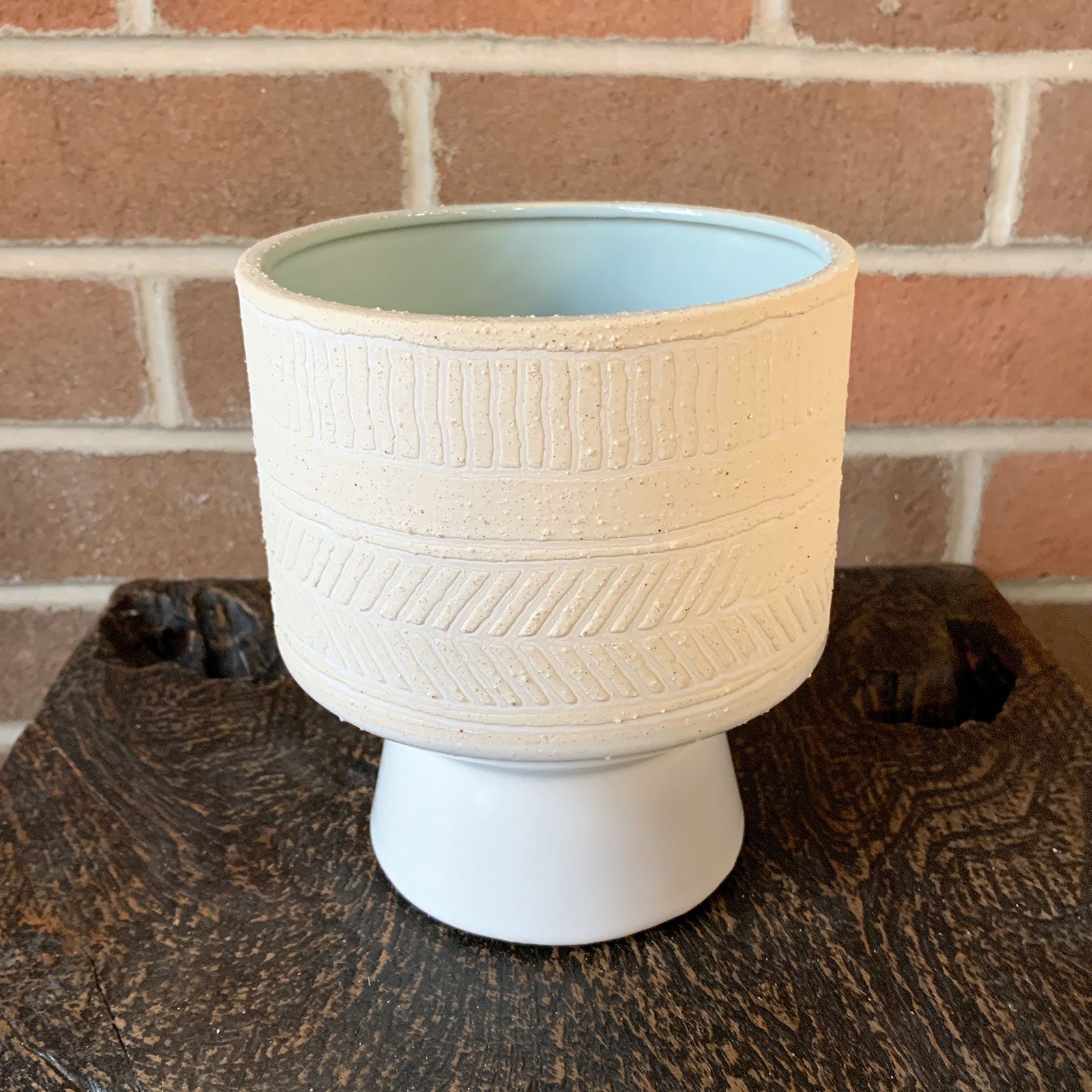 White/Ivory Pot