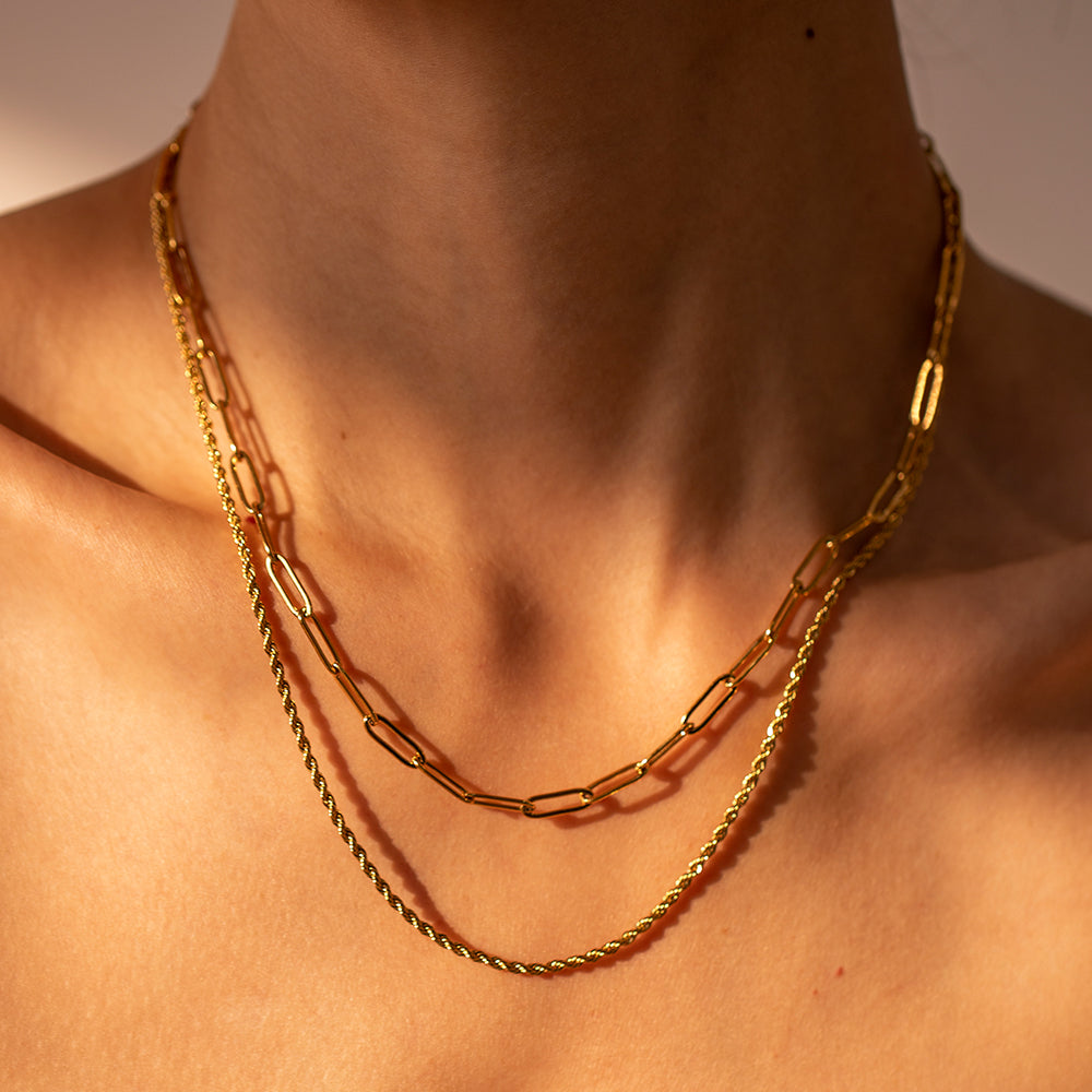 Chain Double Layered Necklace?