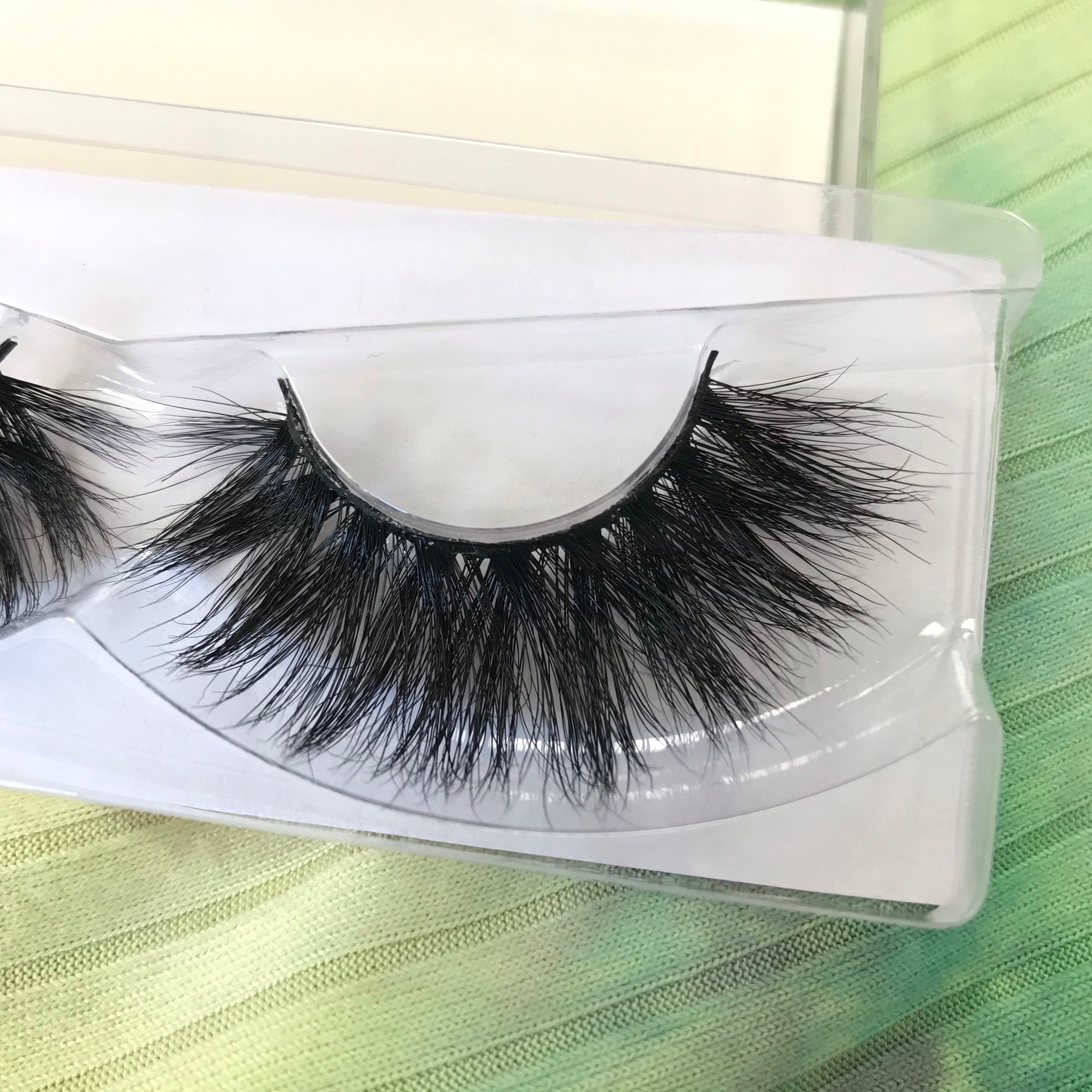  J122 Lashes 