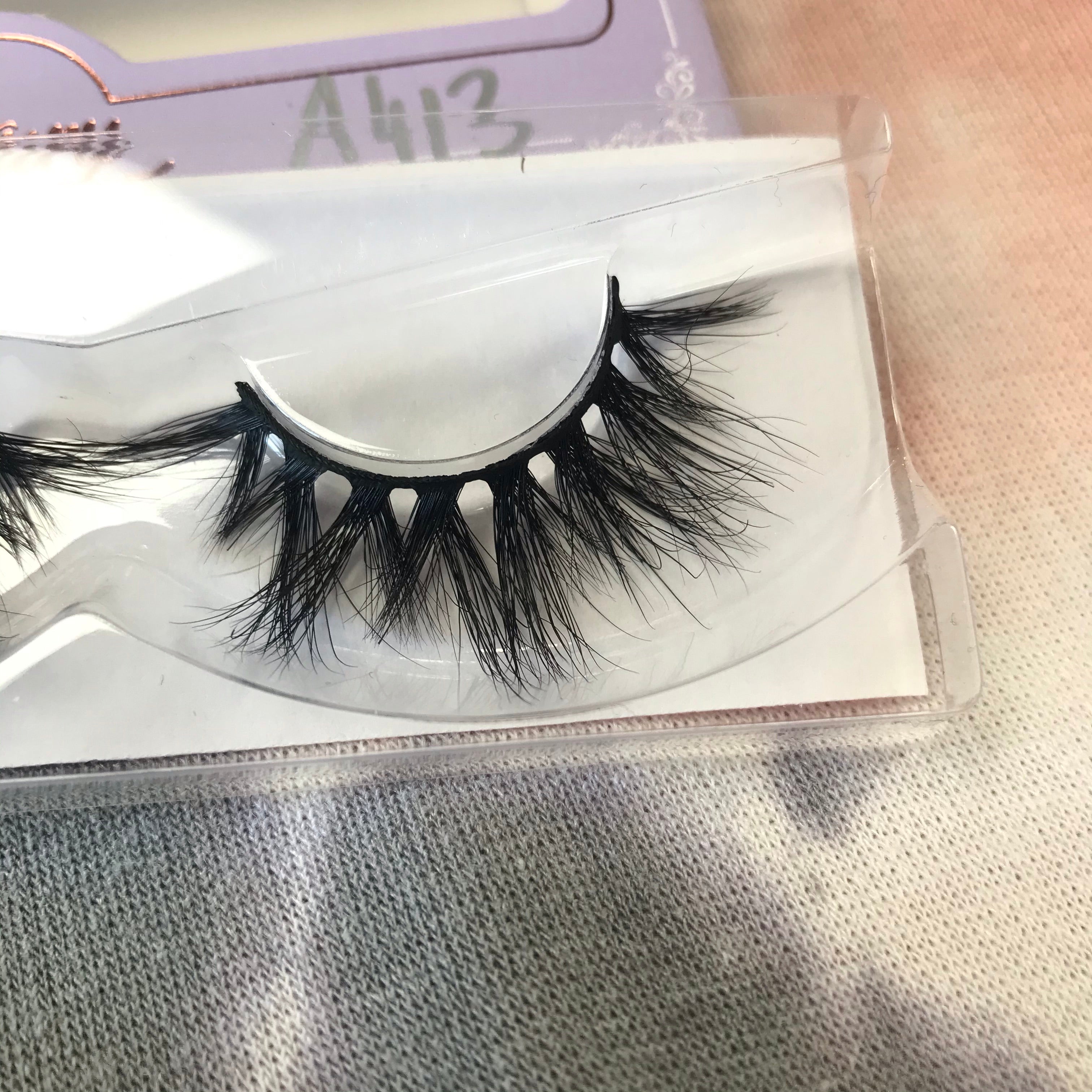  A413 Lashes 