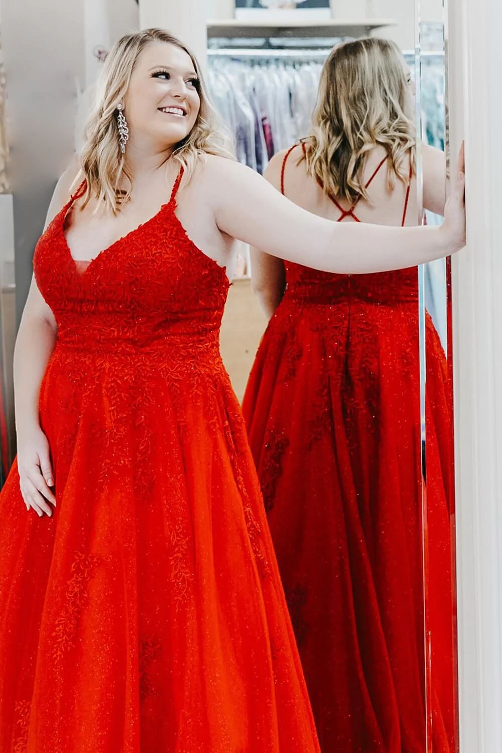 Plus Size Red Lace Prom Dresses 2024