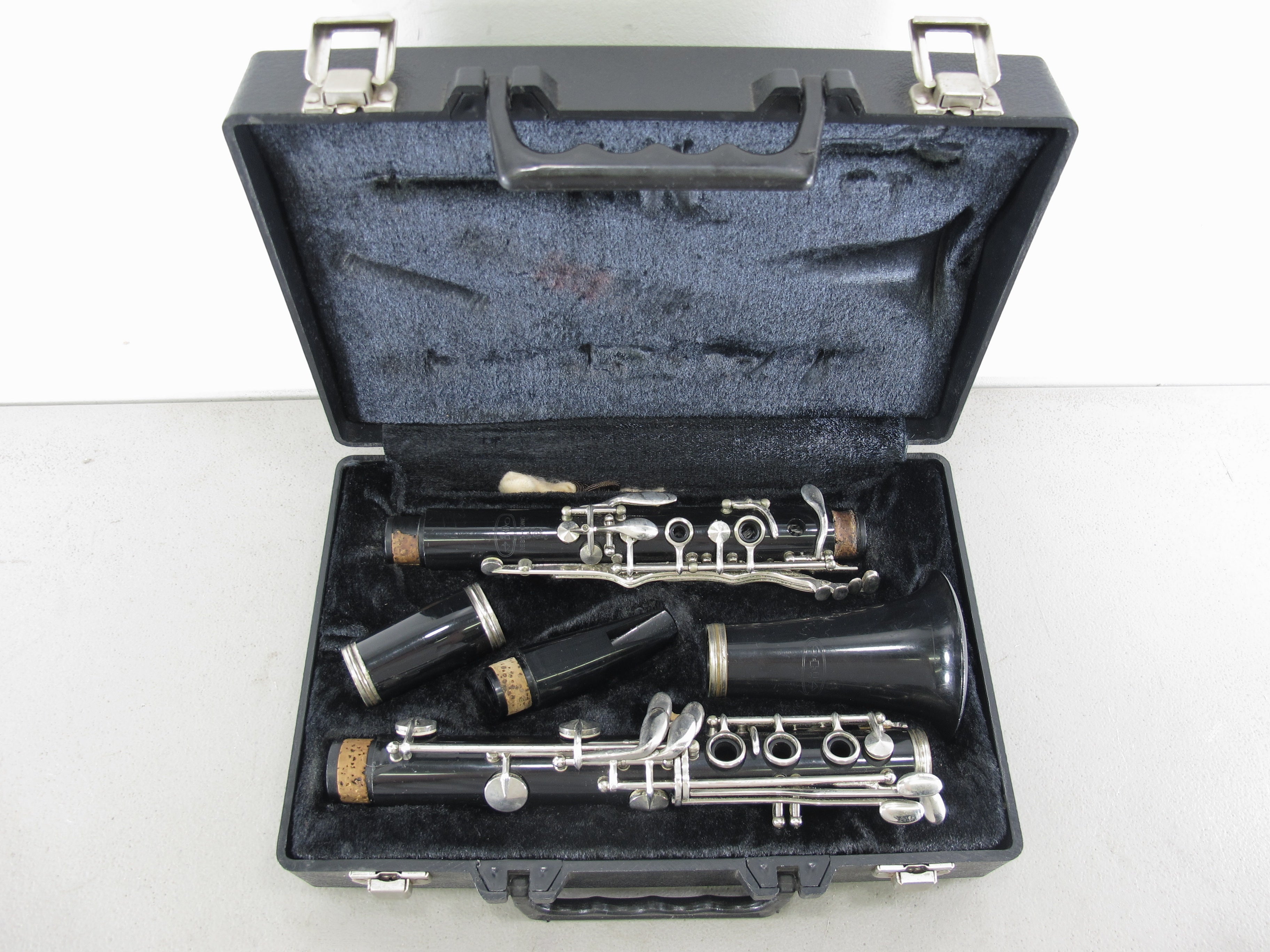 Vito Reso-Tone 2 Student Model Clarinet with Mouthpiece & Case USA