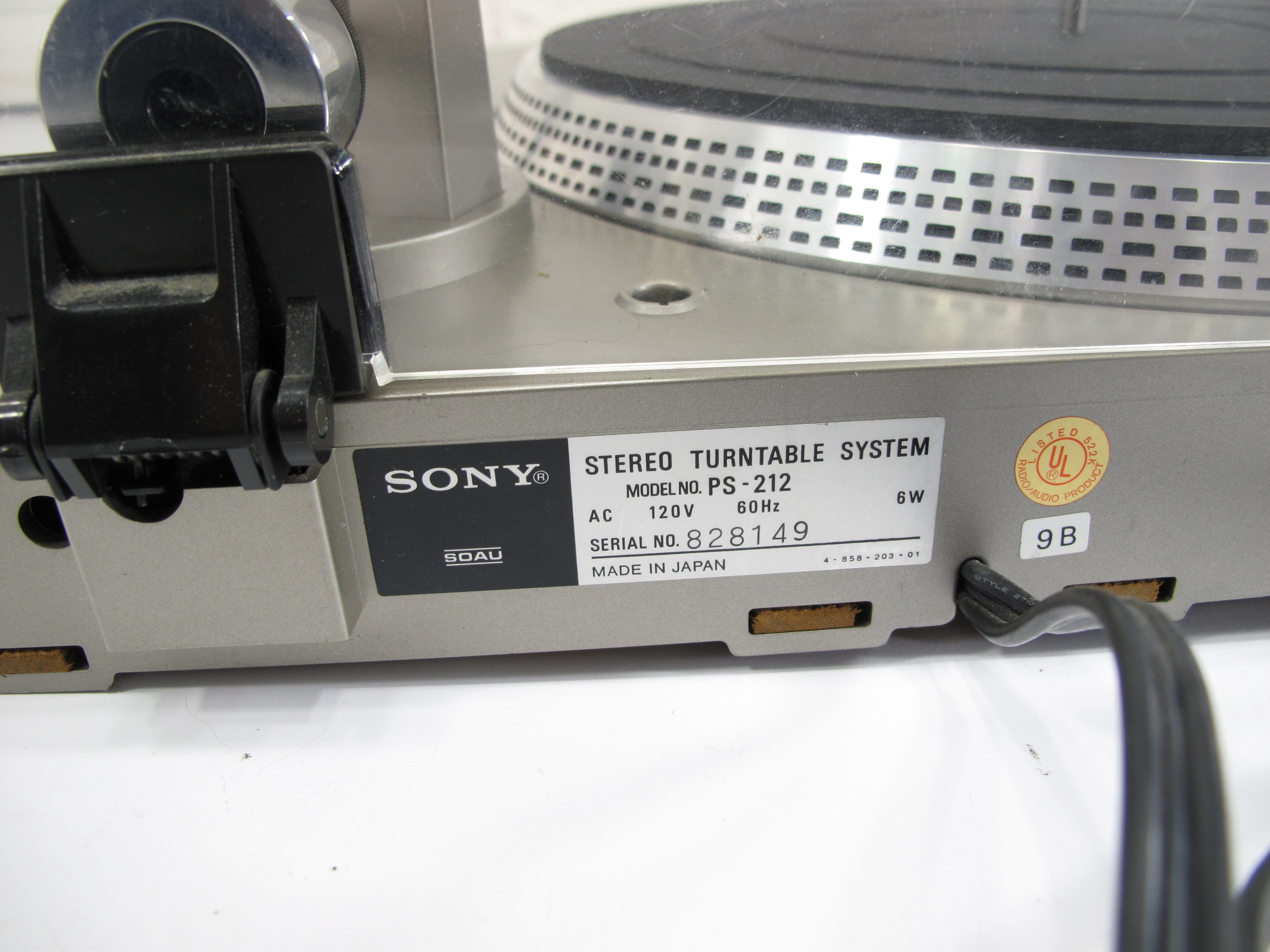 Sony PS-212 Direct Drive Semi Automatic Turntable Record Player