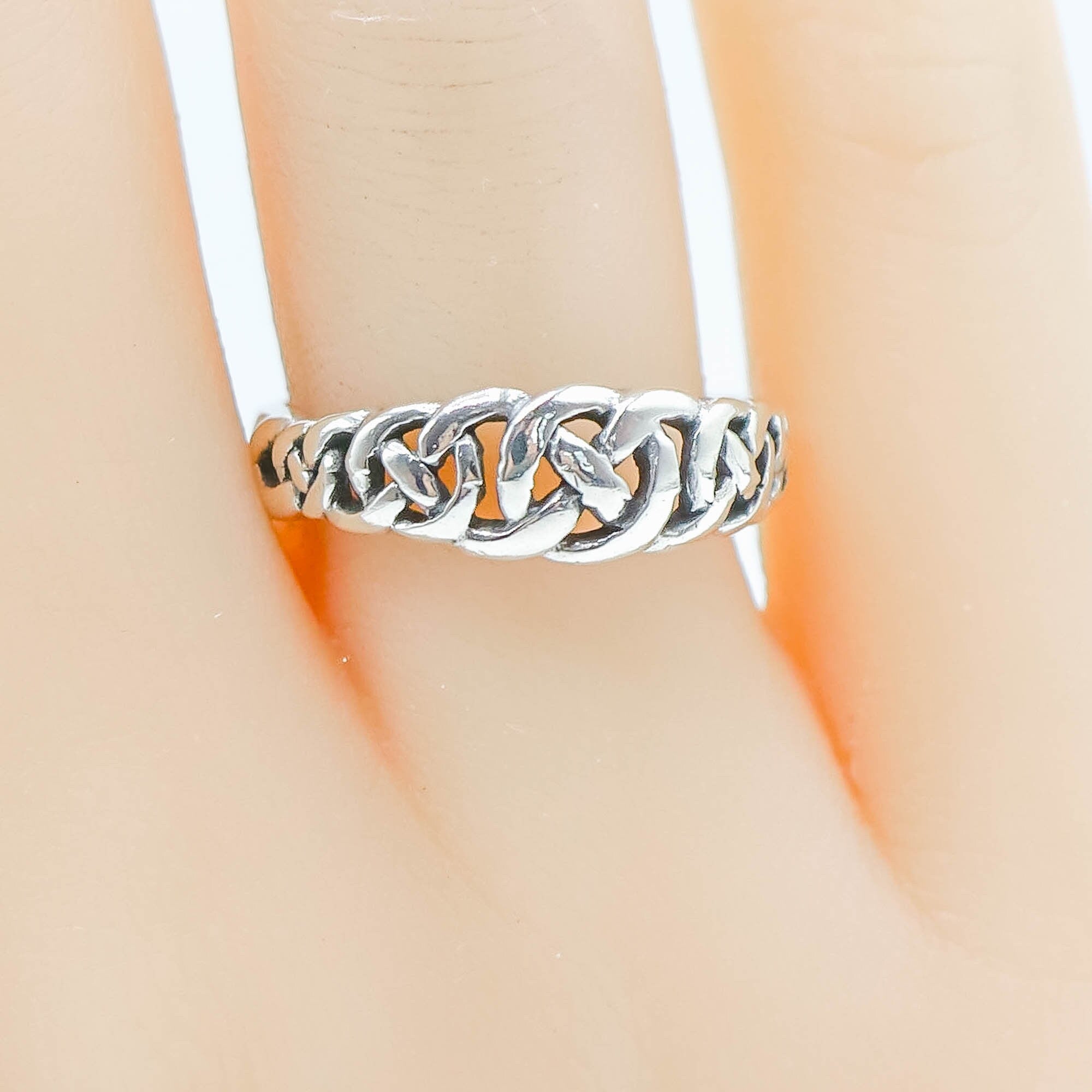 Sterling Silver Celtic Knot Ring Size 8