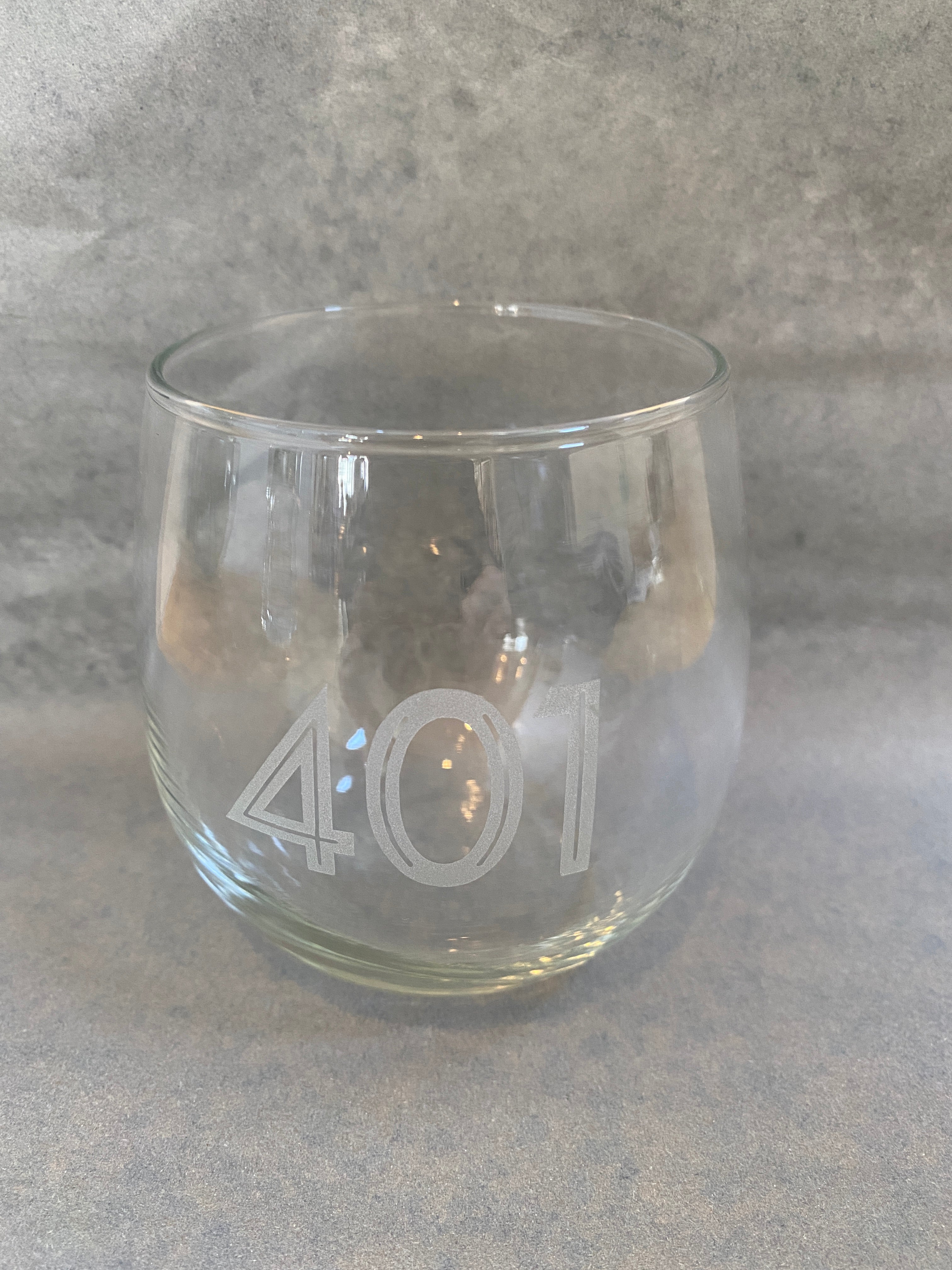 401 Etched Stemless Wine Glass