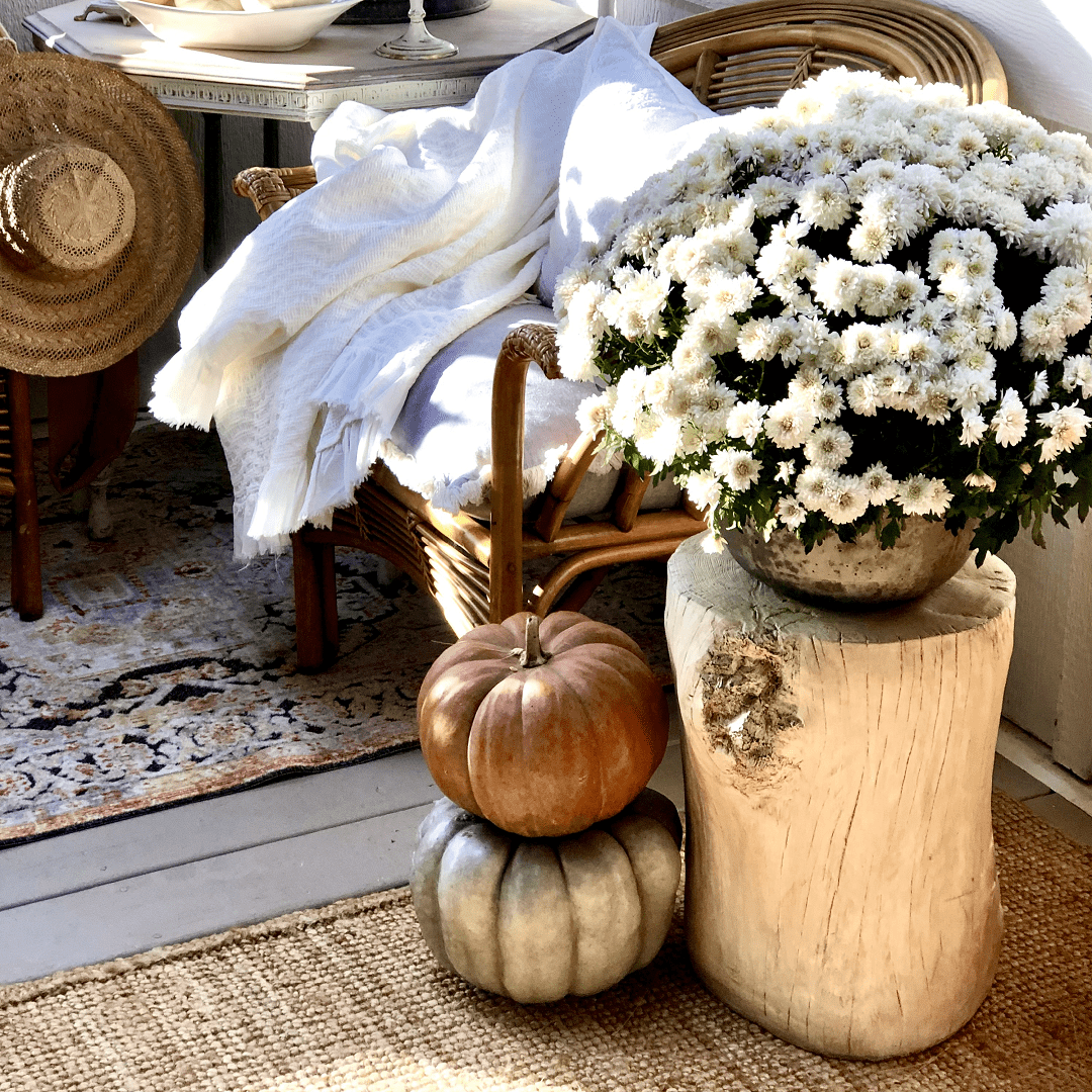 COSIEST decorative side table