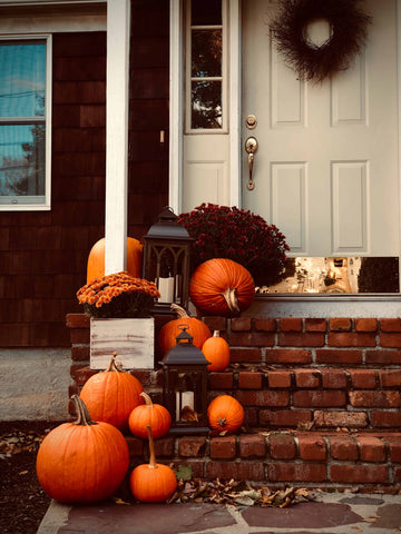 Decorate porch with bright color