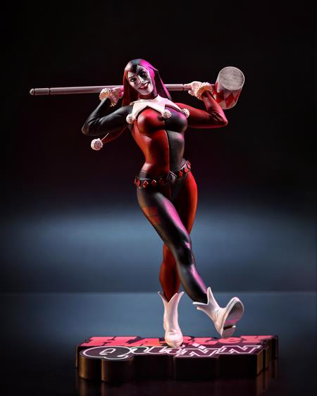 Harley Quinn Red, White & Black Statue: by Stjepan Sejic (2023)