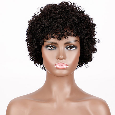 black woman wear a curly short hair