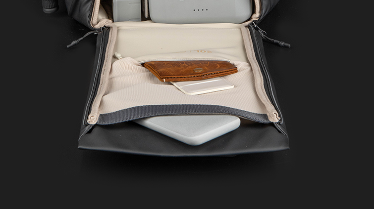 OneGo Air User Guide - How to use interior pockets?