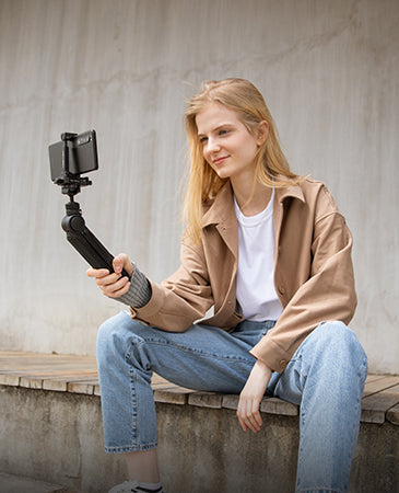 Mantispod Vlogging Tripod Selfie Mode