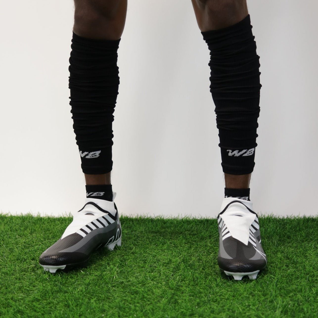 FOOTBALL LEG SLEEVES 2.0 (BLACK)