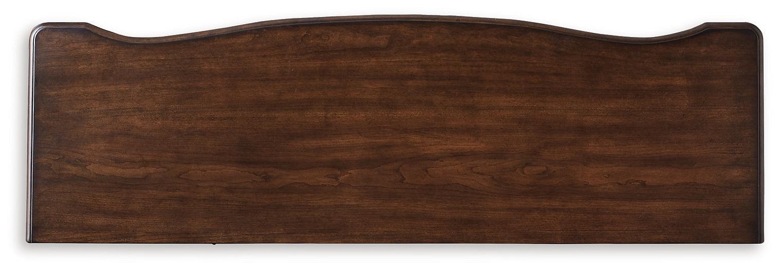 B764-31 Brown/Beige Traditional Lavinton Dresser