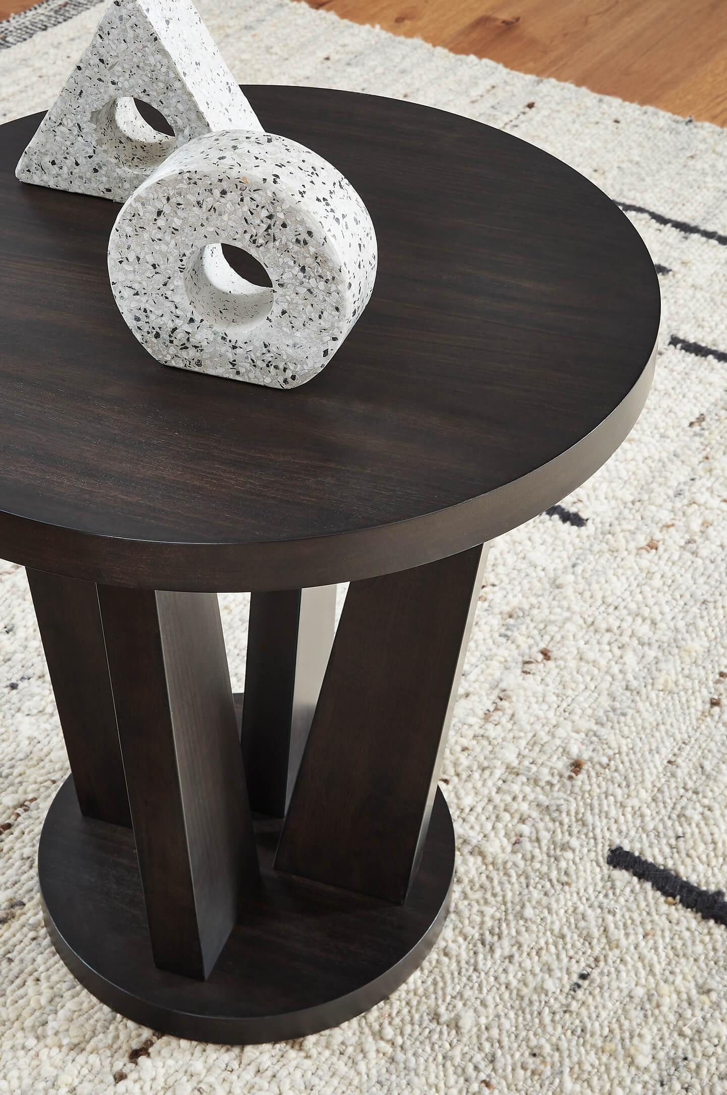 T458-6 Brown/Beige Contemporary Chasinfield End Table