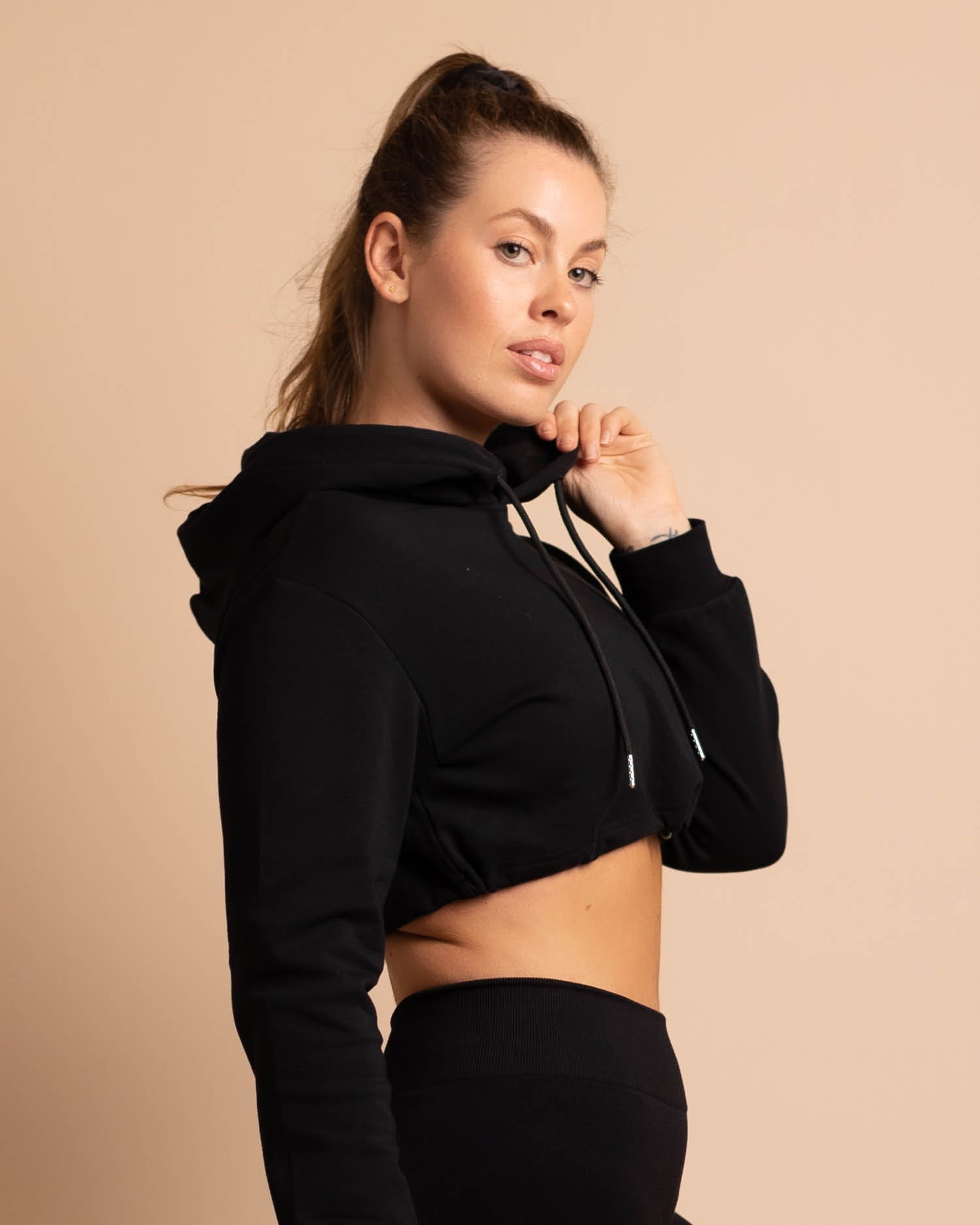 Cropped Hoodie | BLACK | WBK x EHP