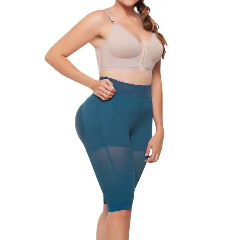 Firm compression butt lifter capri.