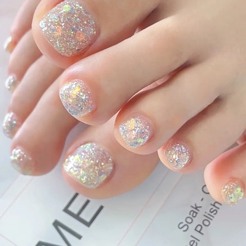 Glitter and shiny toe nail art