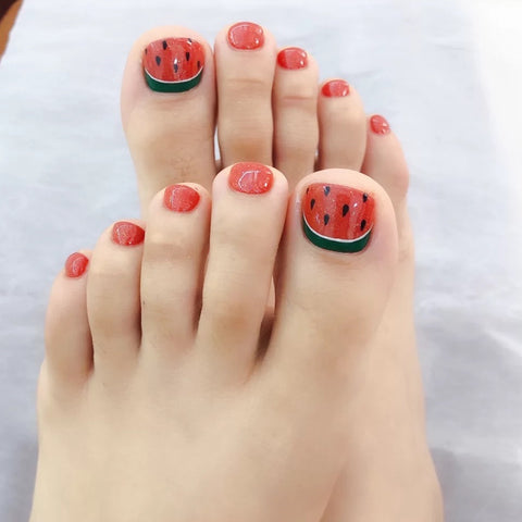 Arte de uñas de tendencia frutal