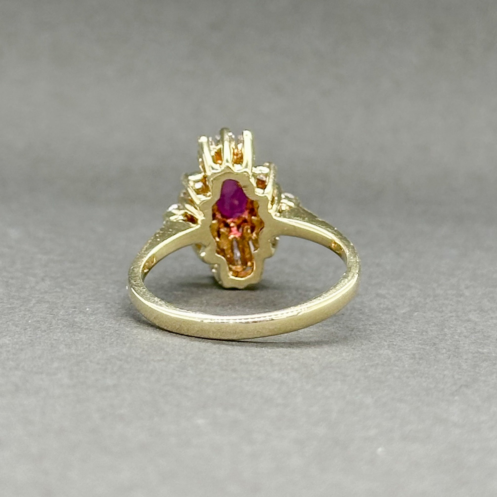 Estate 14K Y Gold 0.42ct Ruby & 0.27ctw H-I/SI1-2 Diamond Ring