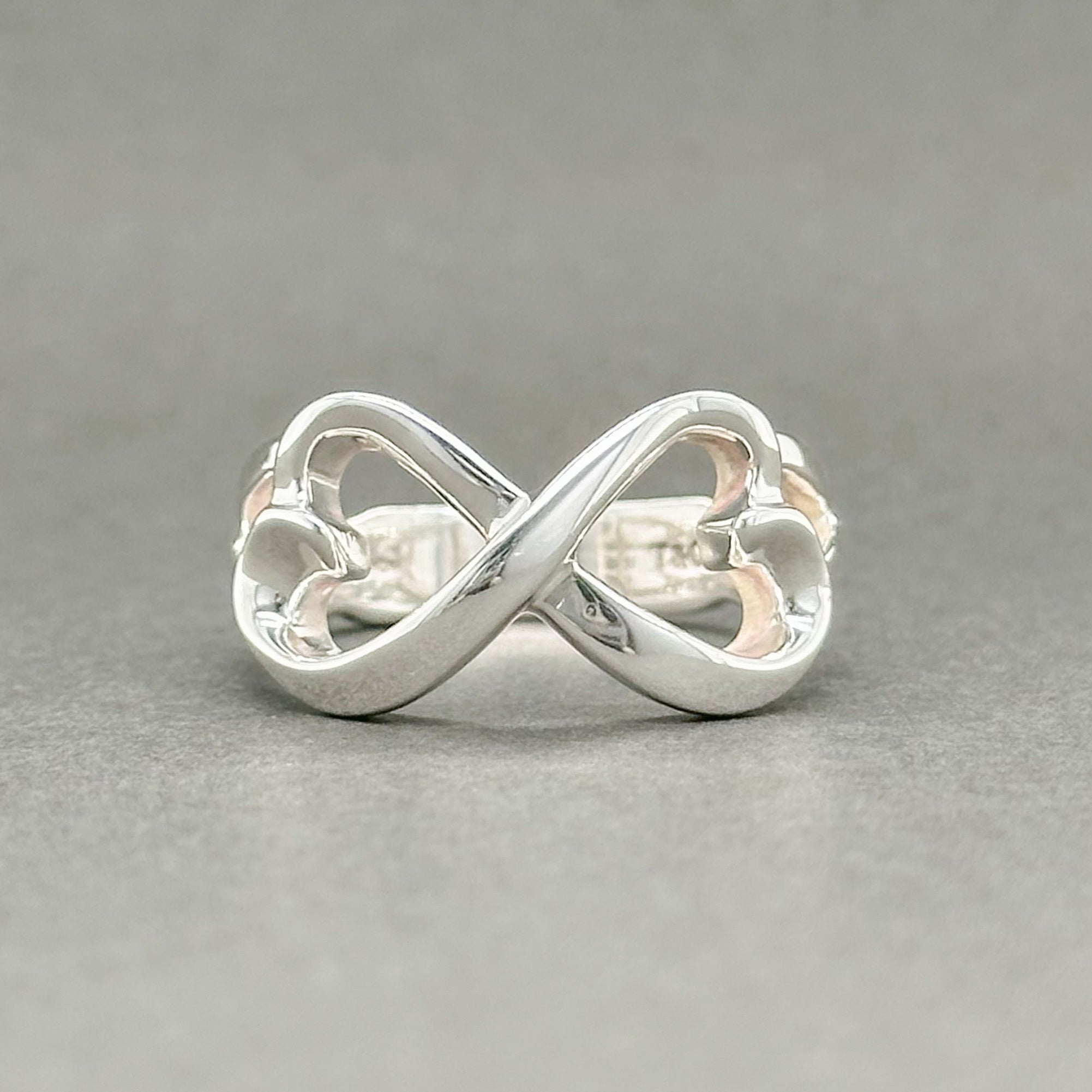 Estate Tiffany & Co. Paloma Picasso SS Loving Hearts Infinity Ring