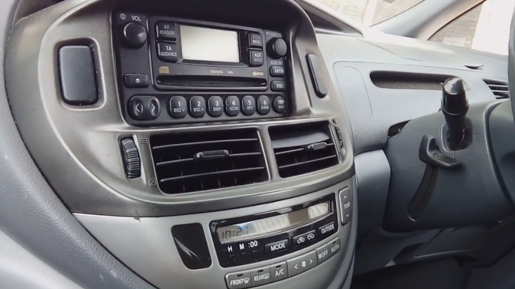 Toyota Previa Estima