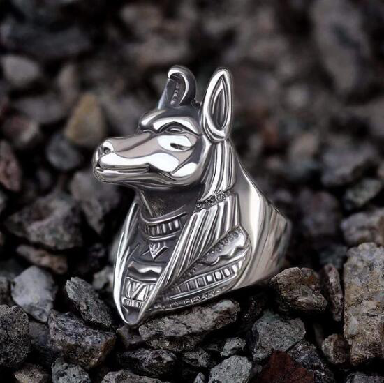 Anubis ring - Gthic.com - Blog