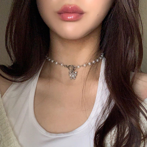 "Dreamy" Butterfly Pearl Choker Necklace