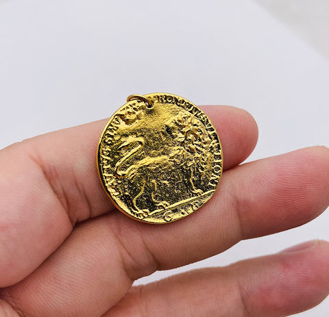 "Lion Coin" Relief Craft Necklace