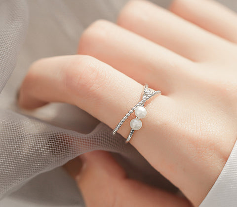 "No Ending" Sterling Silver Pearl Ring