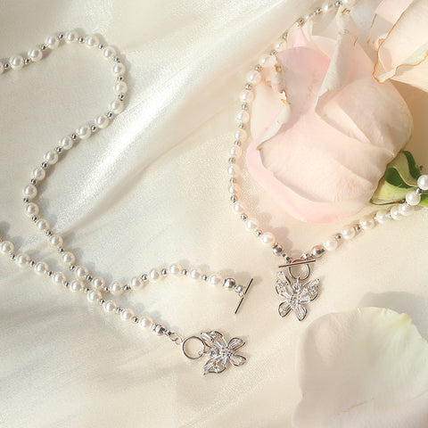 "Dreamy" Butterfly Pearl Choker Necklace