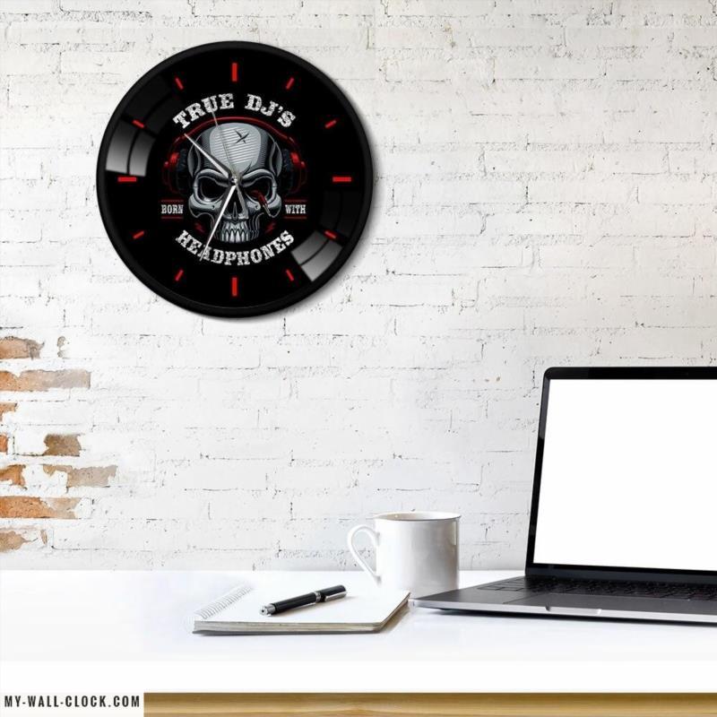 Black Metal Skull Wall Clock
