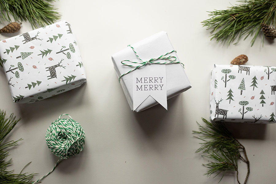 Idea 8: Forest Green Wedding Bridesmaid Cards