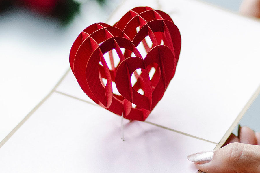 Idea 5: Three-dimensional Heart Shape Bridesmaid Cards