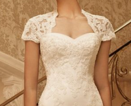 Queen Anne Neckline