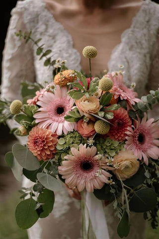 Summer Daisy Bouquets