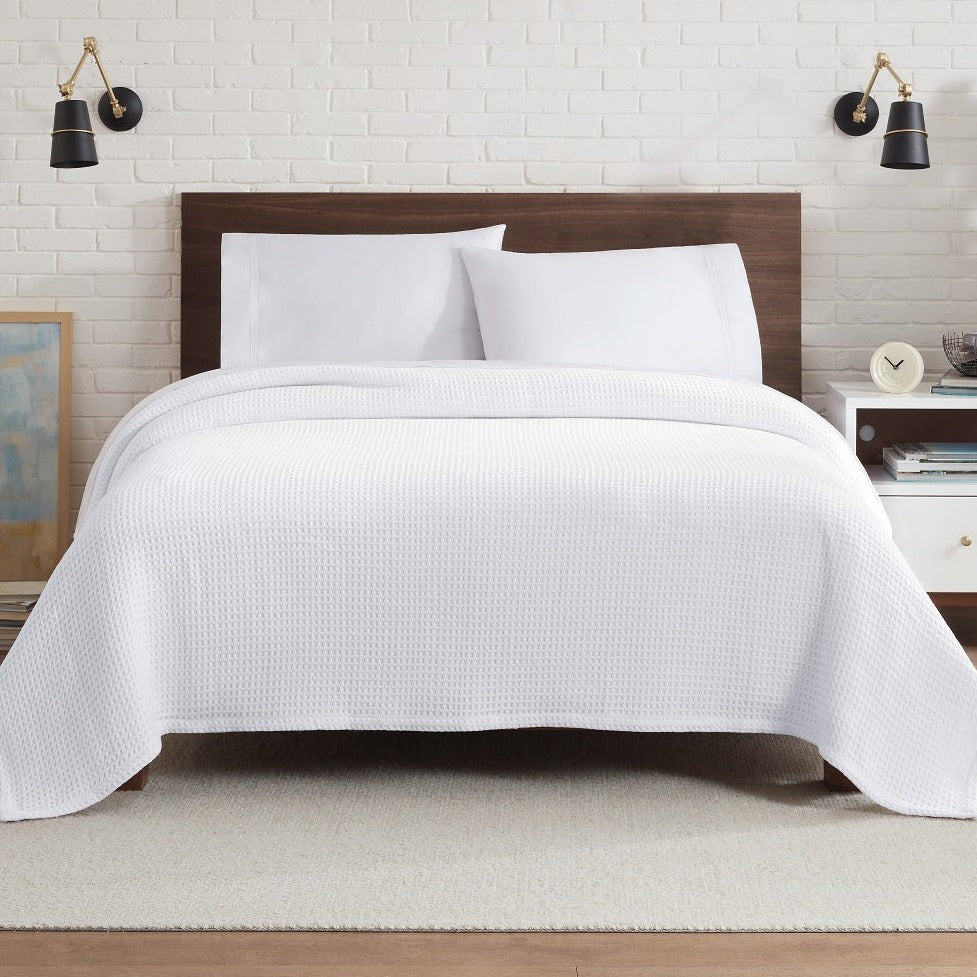 Aston and Arden Luxury Waffle Weave Cotton Bed Blankets, Bed Size Options, Warm Blanket for Bedrooms, Livingrooms, and Travel