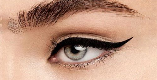 hooked eye eyeliner makeup