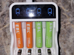 battery charger adopts Micro USB and Type-C dual input