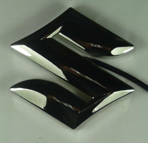 SUZUKI Rear Logo Light4