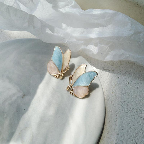 Butterfly Shape Contrast Earrings