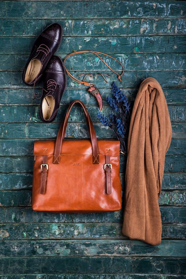 An Expert Guide of Choosing The Best Leather for Handcraft-Popmoca.com