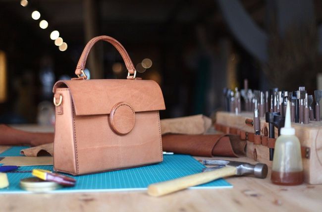 An Expert Guide of Choosing The Best Leather for Handcraft-Popmoca.com