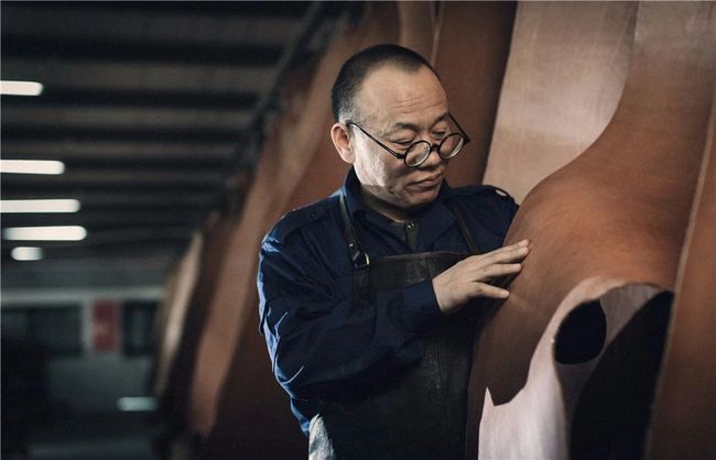 An Expert Guide of Choosing The Best Leather for Handcraft-Popmoca.com