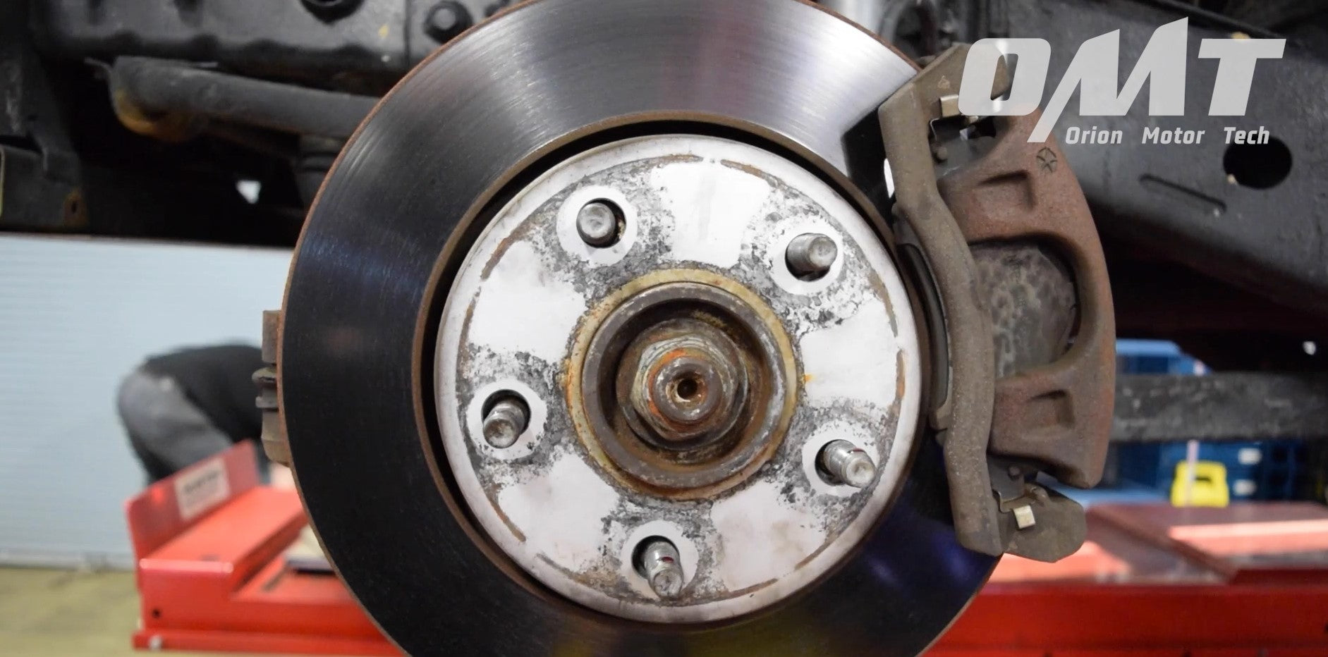 Clean the surface of the wheel hub